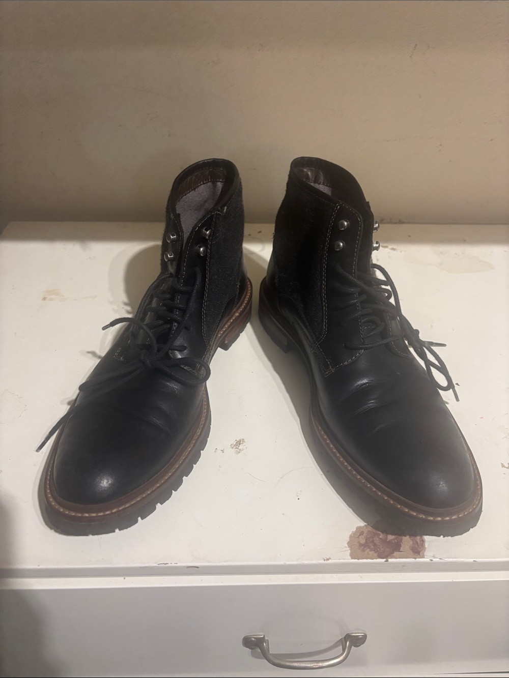 Johnston & Murphy Black Leather Lace-Up Derby Boots with Brown Welt